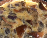 Foto del paso 7 de la receta: Tortilla de setas silvestres y cebolla roja