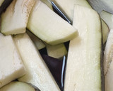 Foto del paso 2 de la receta: Berenjenas en escabeche🍆 Re fácil y riquísimas!