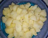 A picture of step 3 of Potato, Tuna, Mozzarella, and Egg Salad.
