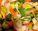 Une image de l'étape 3 de Coques aux légumes de saison.