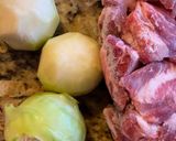 A picture of step 1 of Green Kohlrabi Soup with Pork Ribs.