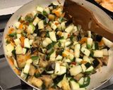 Foto del paso 6 de la receta: Guiso de verduras con salmón a la plancha