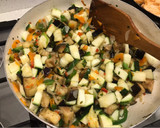 Foto del paso 6 de la receta: Guiso de verduras con salmón a la plancha