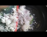 प्याज़ का भरवा कचौड़ी (Pyaz ka bharva kachodi recipe in Hindi) रेसिपी चरण 2 फोटो