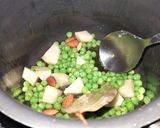 A picture of step 4 of Kesari pulao.