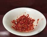 Foto langkah ke 2 dari resep Balado Ikan Asin.