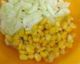 A picture of step 1 of Tandoori Mayonnaise Capsicum Pizza.