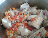 Foto del paso 3 de la receta: Estofado de costillas de cerdo