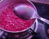 A picture of step 5 of Apple peel jam jelly.