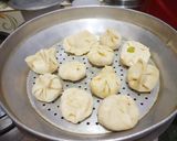 A picture of step 3 of Masala Fried Momos.