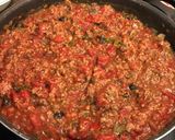 A picture of step 3 of Hearty spaghetti sauce.