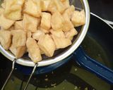 Foto langkah ke 2 dari resep Kerang kupas tahu asam manis.