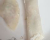 A picture of step 5 of Liquid dough Roll pati/samosa pati.