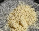 काजू गुलाब बर्फी (kaju gulab barfi recipe in marathi) रेसिपी स्टेप 4 फोटो 