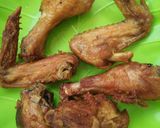 Foto langkah ke 7 dari resep Ayam goreng bumbu sederhana.
