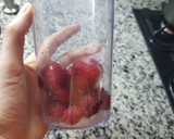 Foto del paso 1 de la receta: Mousse de frutillas y banana