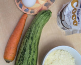 Foto del paso 1 de la receta: Muffins de zucchini y zanahoria low carb 🥒🥕🥚🧀