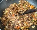 A picture of step 5 of Leftover Fride Rice 🍚.