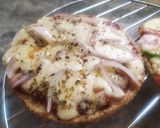 ભાખરી પીઝા (Bhakhari Pizza Recipe in Gujarati) રેસીપી સ્ટેપ4ફોટો