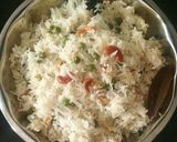 A picture of step 2 of Matar pulao.