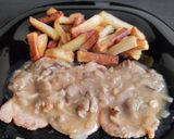 Foto del paso 5 de la receta: Lomo en salsa de cebolla y setas 🍄