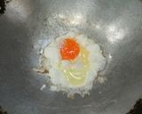 Foto langkah ke 2 dari resep Nasi Goreng Kecap.