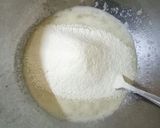 Foto langkah ke 3 dari resep Bolu Pisang Kukus.