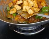 A picture of step 3 of Aloo Paneer With Capsicum Curry/ Paneer Aloo Aur Shimla Mirch Ki Tariwali Sabzi.