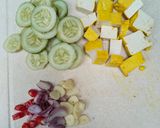 Foto langkah ke 1 dari resep Timun tahu kuah bening.