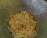 Foto langkah ke 2 dari resep Telur Dadar Oriental.