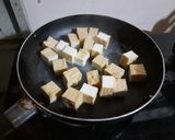 Hình bước làm 2 của món Khổ qua xào đậu hũ cà rốt chay