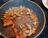 Foto del paso 3 de la receta: Arroz con carne, verduras, gambas y salsa de soja