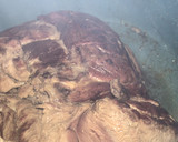 Foto del paso 1 de la receta: Pierna de cerdo en achiote