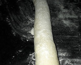 Foto del paso 4 de la receta: Rosca de dulce de membrillo!!