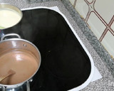 Foto del paso 4 de la receta: Tarta de galletas, chocolate y natillas/sin horno