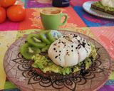 Foto del paso 4 de la receta Tostada de aguacate y huevo poché