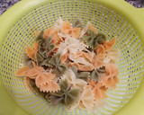 Foto del paso 2 de la receta: Aliño de pasta (Macarrones, flores, etc.)