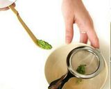 A picture of step 1 of Traditional Matcha.