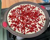 Une image de l'étape 9 de Tarte sans pâte aux amandes et groseilles rouges.