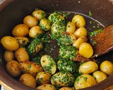 Foto del paso 3 de la receta: Papitas cambray con perejil