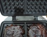 Foto langkah ke 4 dari resep Brownies Waffle.