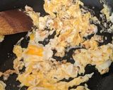 A picture of step 1 of Garlic n egg fried rice.