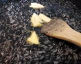 Risotto Nero di seppia squid ink risotto recipe step 2 photo