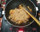 A picture of step 3 of Sabudana Upma.