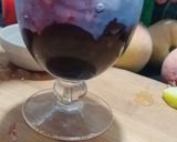 A picture of step 4 of Cherry mocktail.
