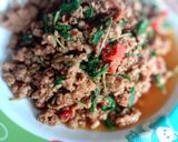 รูปขั้นตอนการทำที่ 5 ของ กะเพราหมูสับไข่ดาว แคร์หมูชวนหิว ติดตามได้ที่ยูทูป แคร์จันตนา 🤍