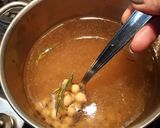 Foto del passaggio 2 della ricetta La Minestra di ceci alla Toscana
