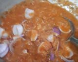 A picture of step 3 of Kadhai paneer with garlic naan.