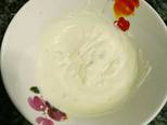 Foto del paso 5 de la receta Ensalada de pepino marinado, salsa de yogur, tomate y piñones