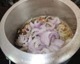 A picture of step 4 of Saunf wali masaledar turai.